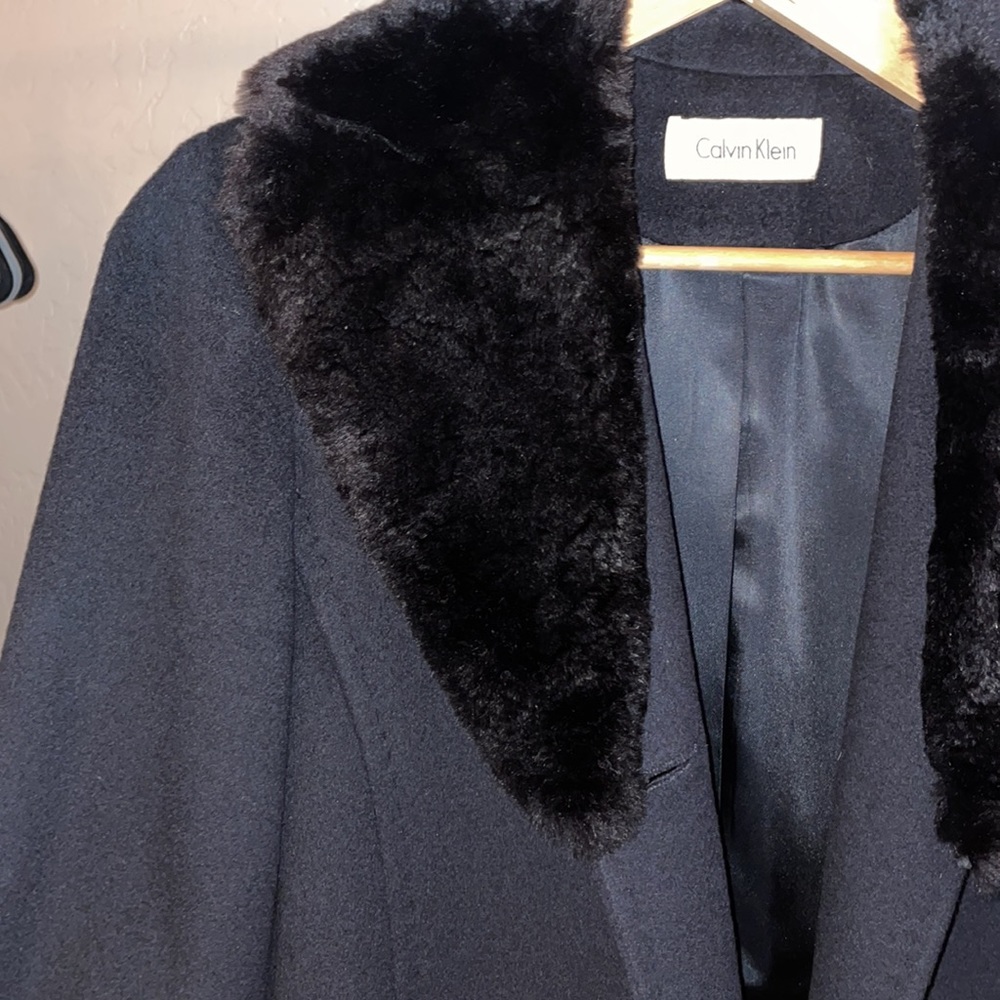 Calvin Klein wool coat size 4 with fur trim in Black